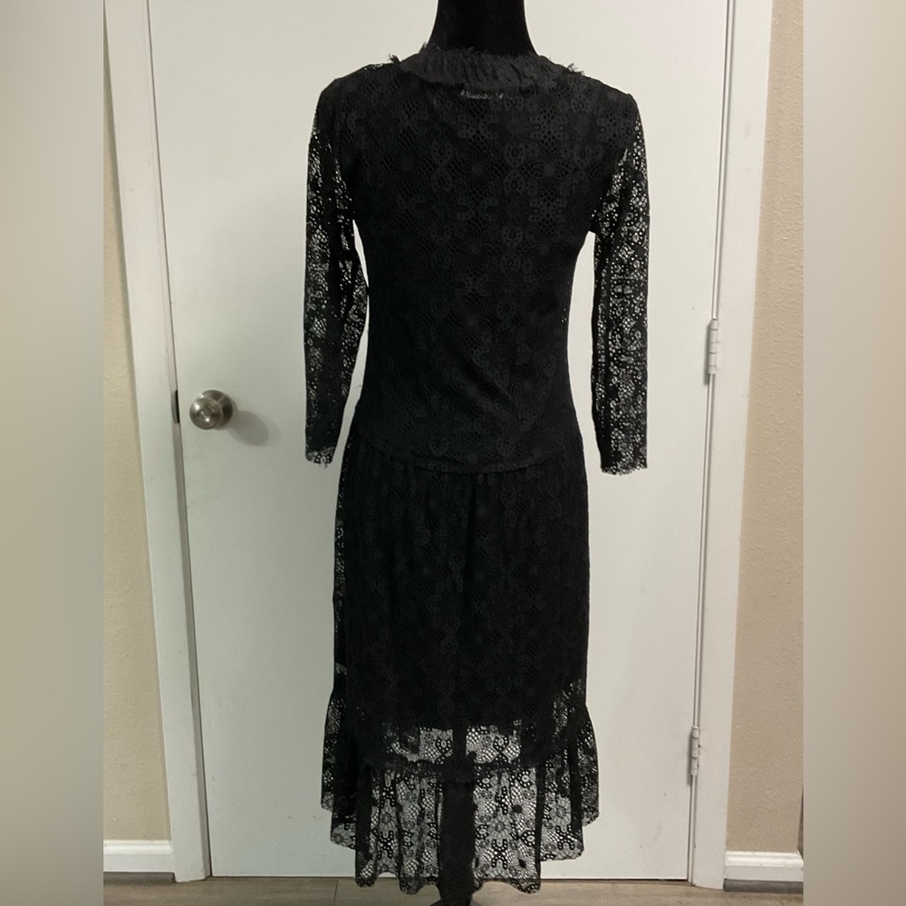 Zara Black 3/4 Sleeve V-Neck Lace Dress - Picture 3 of 16